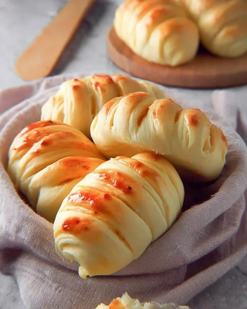 strawberry cream buns 2026 04 01 001545 819x1024 1