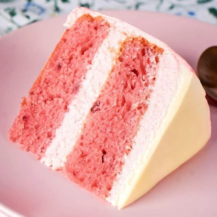 Vegan Strawberry Cake